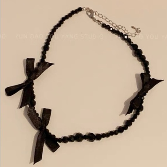 New Black Ribbon Beads Necklace - Picture 3 of 3